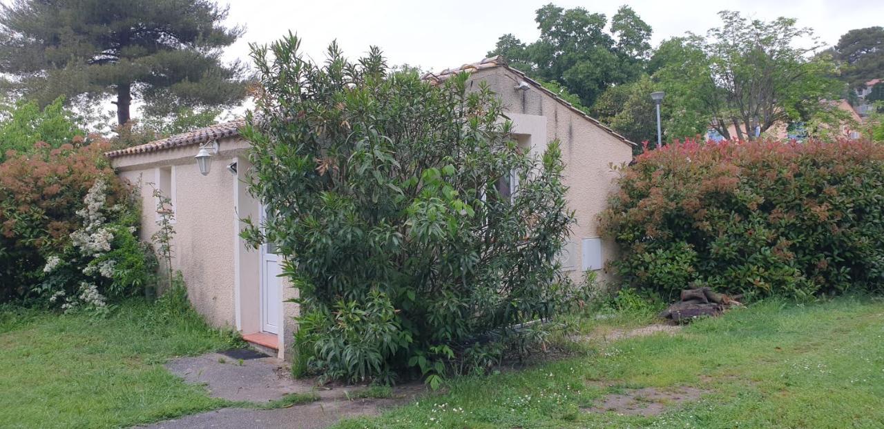 Adorable Studio 25M² Tres Calme Avec Parking Marsella Exterior foto